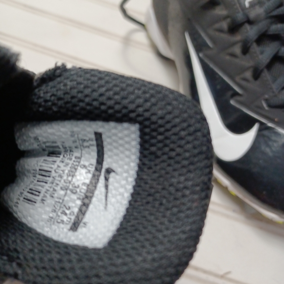 Kids Nike BSBL sport Athletic sneaker spike Size 6 .5 Black unisex condition is - Picture 8 of 8